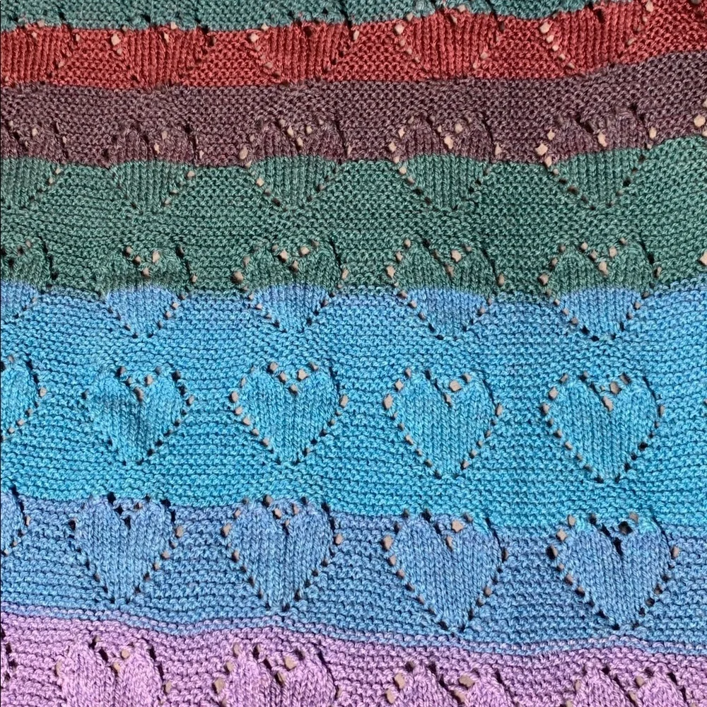 {Knit Baby Blanket} 💕heart design